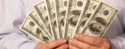 news_slider_sDozhdalis_komissija_padaet_do_20_zato_dollar_i_evro_podorozhali