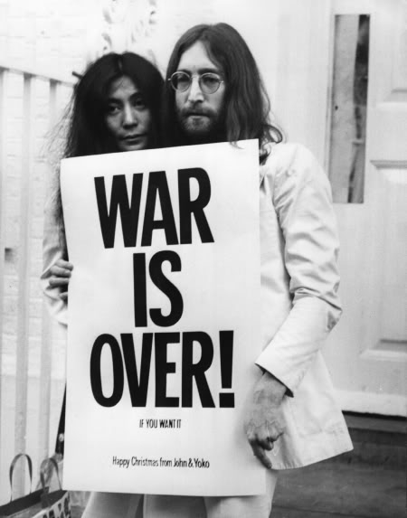 johnlennonyokoono