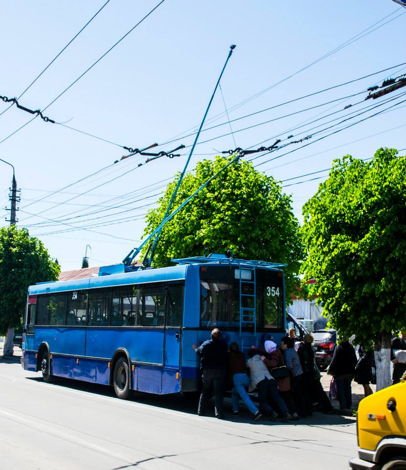 10426238_648280235261422_1024178433823077730_n