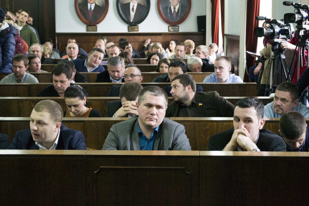 одиннадцать