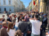 Під апеляційним судом у Чернівцях інвестори довгобуду на Рівненській вийшли на протест